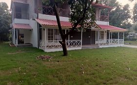 Red Roof Рамнагар 3*